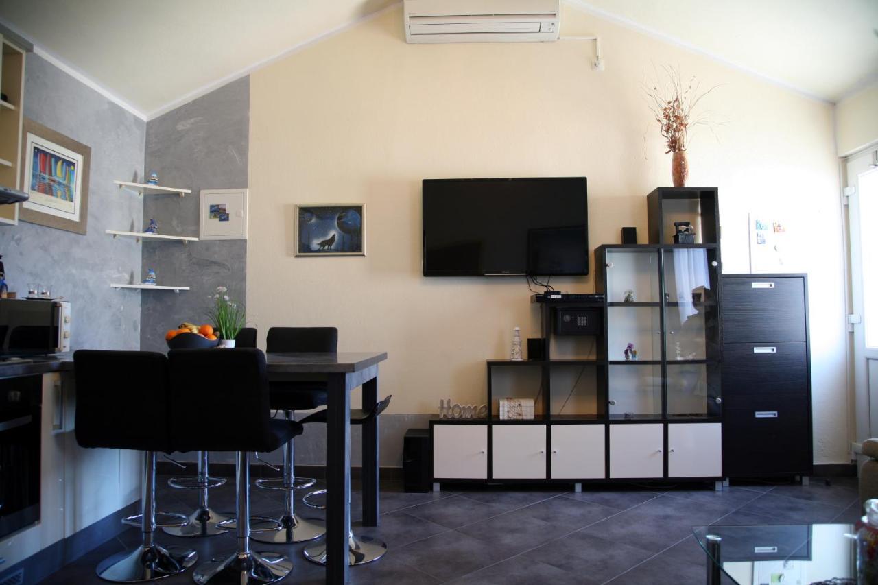 Apartment Del Mar Vinišće 外观 照片