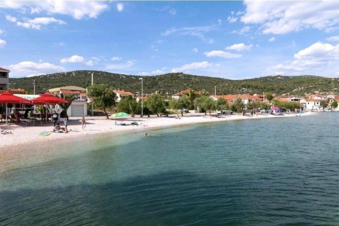 Apartment Del Mar Vinišće 外观 照片