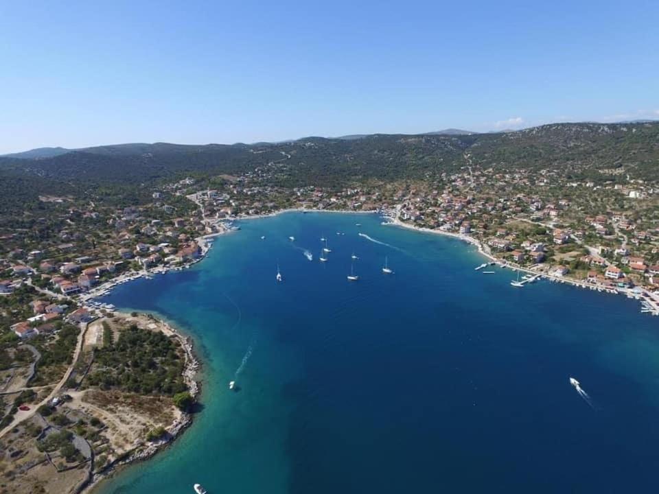 Apartment Del Mar Vinišće 外观 照片