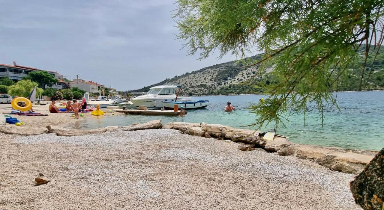 Apartment Del Mar Vinišće 外观 照片